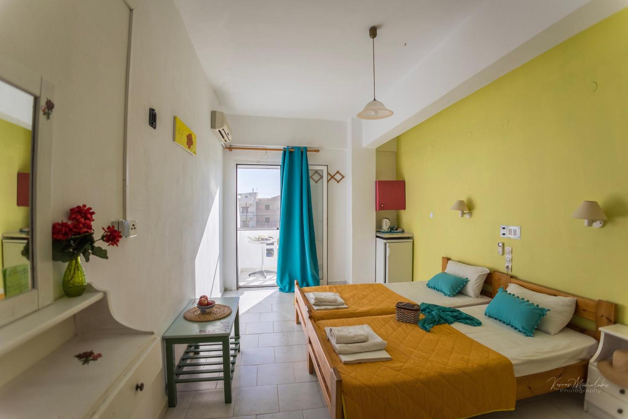 Galini Apartments Ideal For Family Near The Beach Каламаки Экстерьер фото