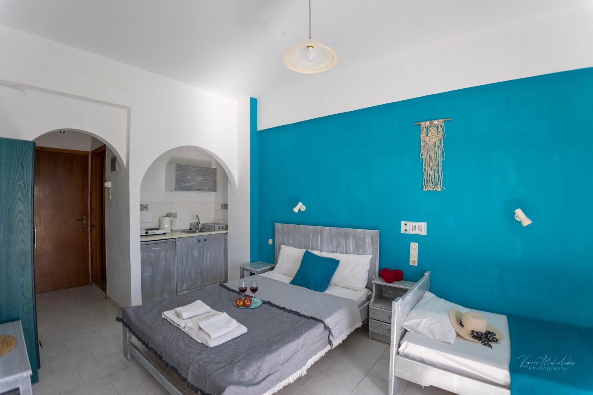 Galini Apartments Ideal For Family Near The Beach Каламаки Экстерьер фото